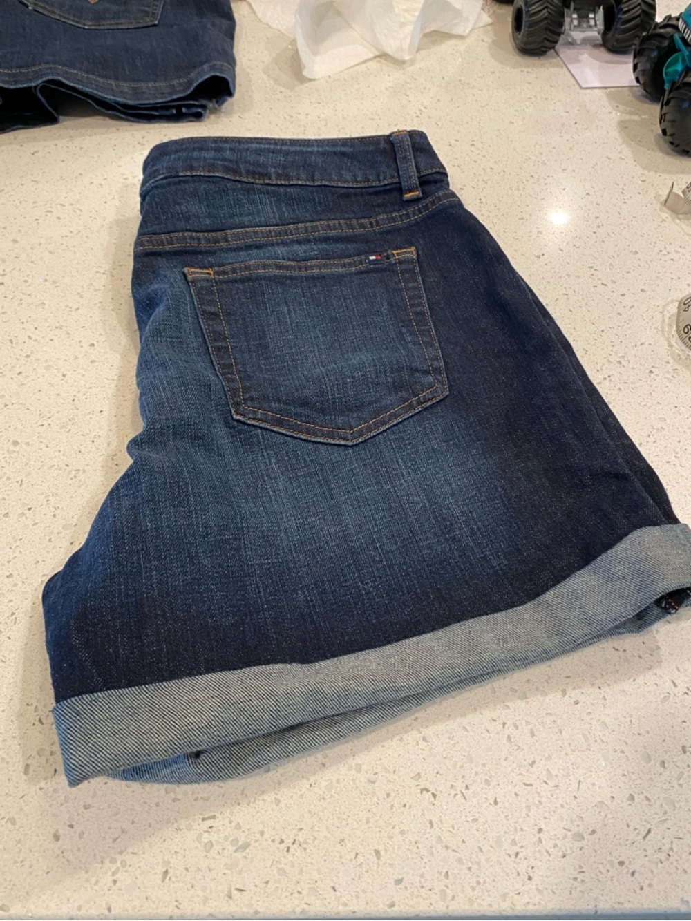 Tommy Hilfiger Dark Indigo Cuffed Denim Shorts size 14 preppy classic